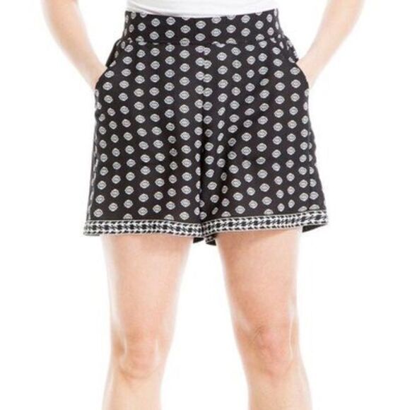 Max Studio Womens Shorts Size Small Black and White Pockets Contrasting Hem NWOT - Picture 1 of 10